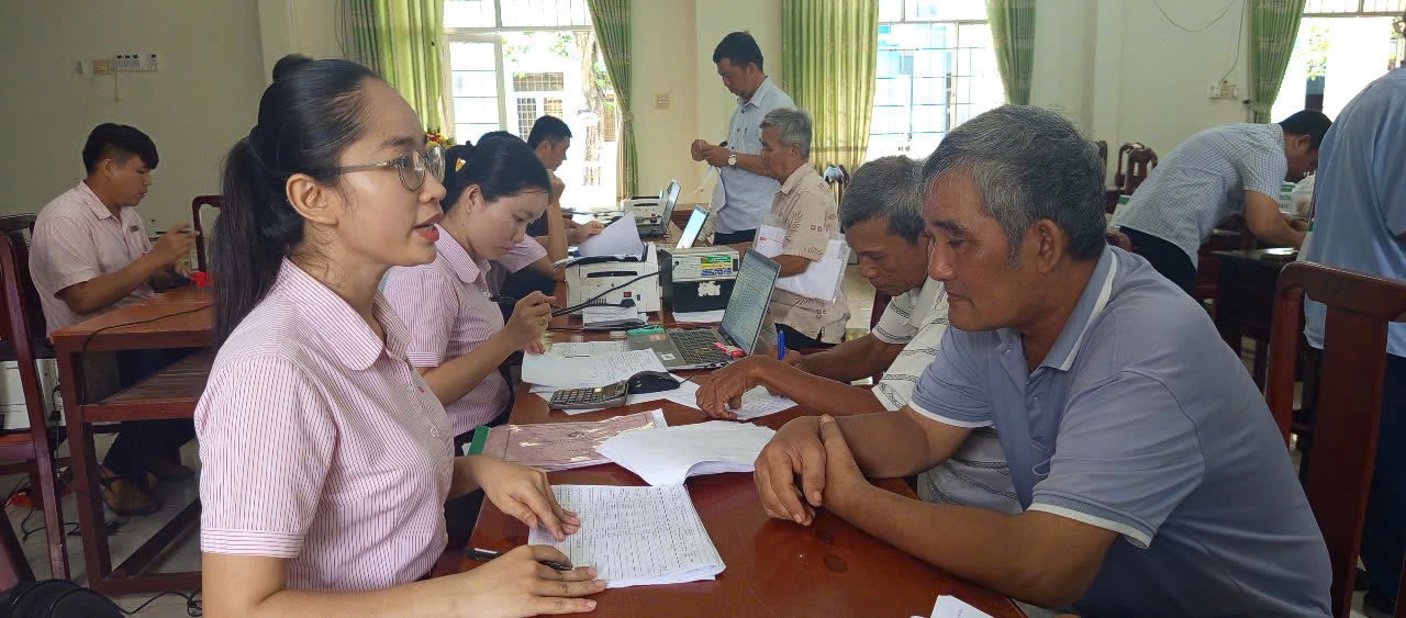 Khách hàng được điều chỉnh giảm lãi suất tín dụng ưu đãi từ 1/12