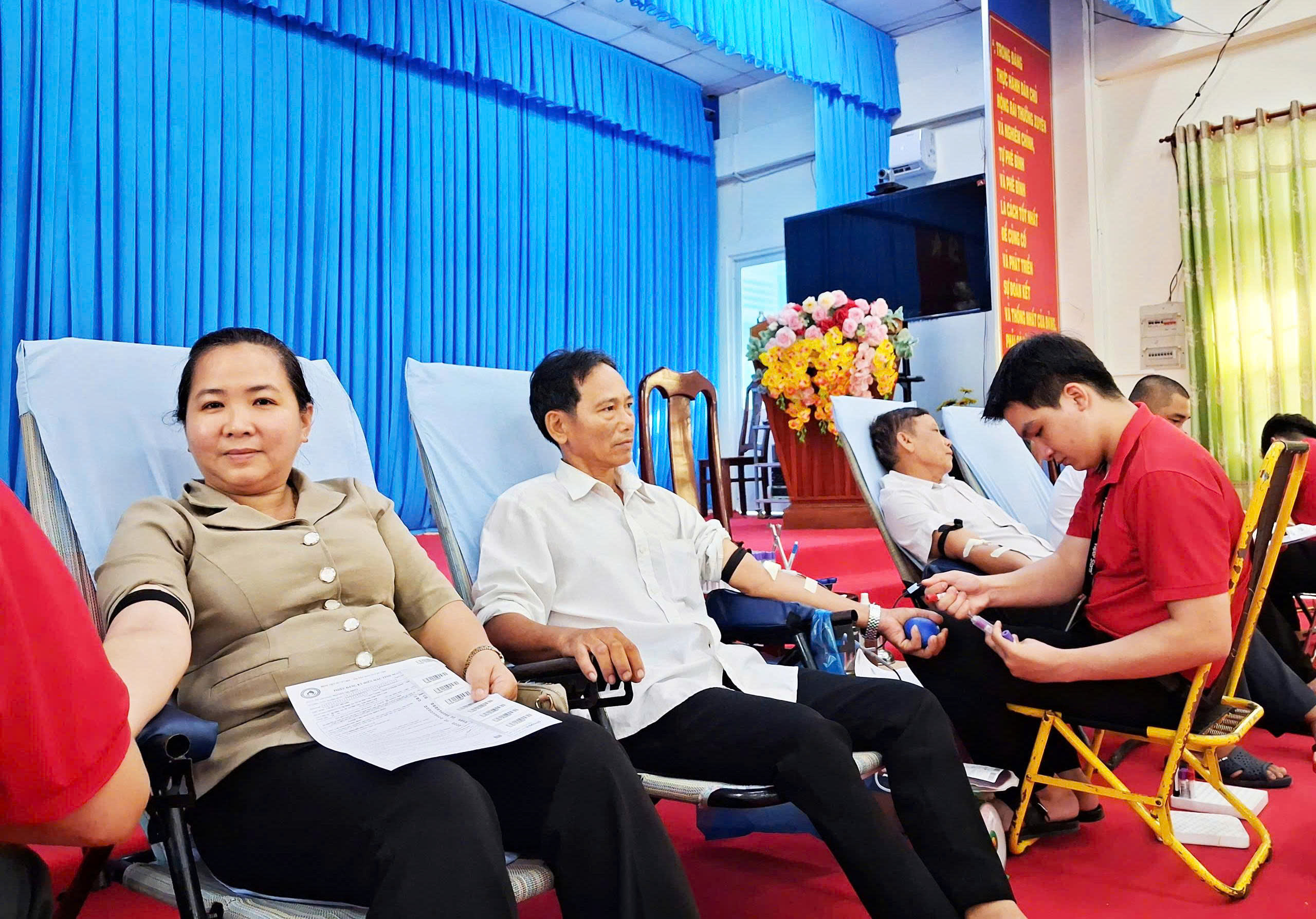Phong Thạnh tổ chức hiến máu tình nguyện nhân đạo